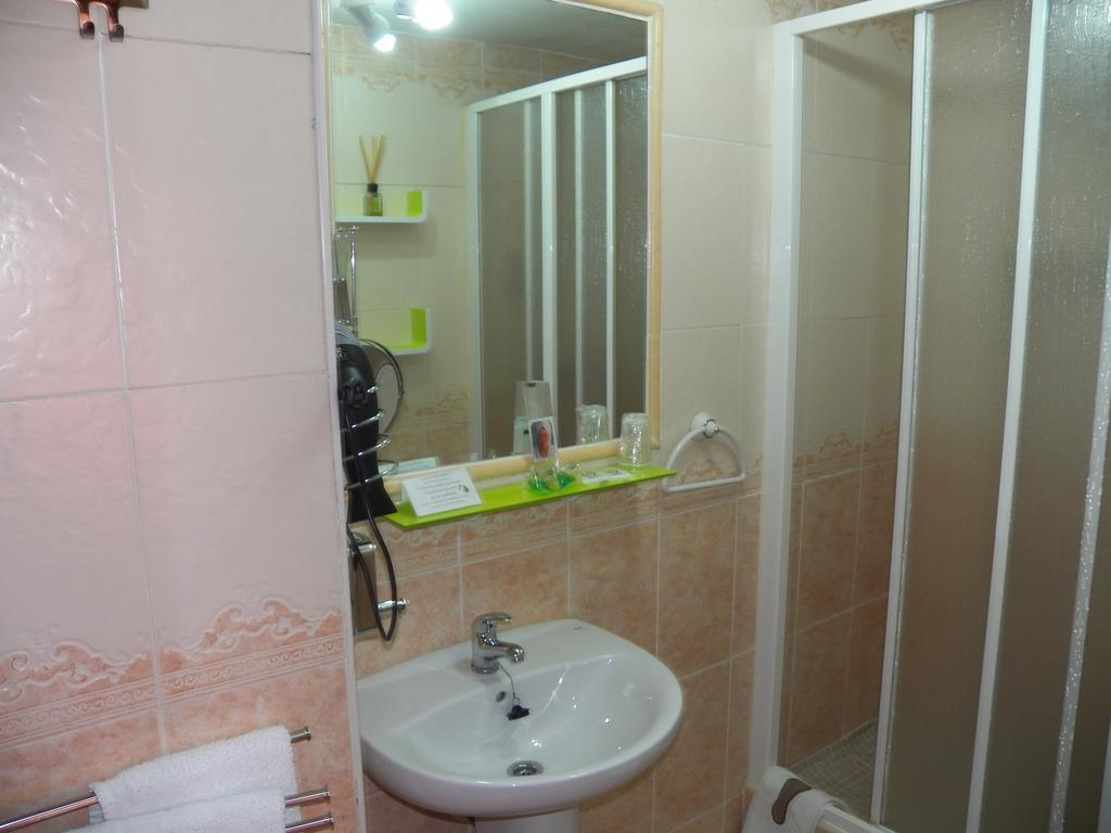 Pension El Otero グアダラハラ 部屋 写真